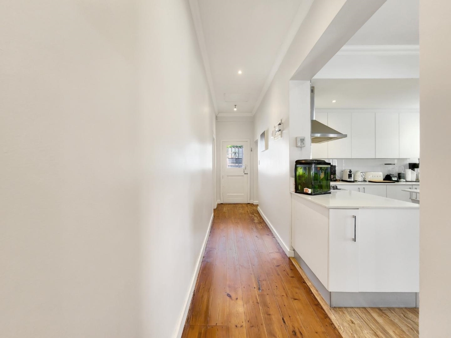 3 Bedroom Property for Sale in Sea Point Western Cape